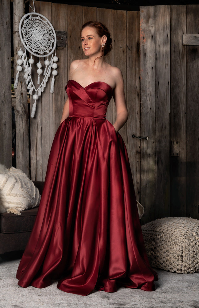 Strapless Sweetheart Neckline with Collar Box Pleat Skirt Wedding Dresses Online #1273 Sizing Sample