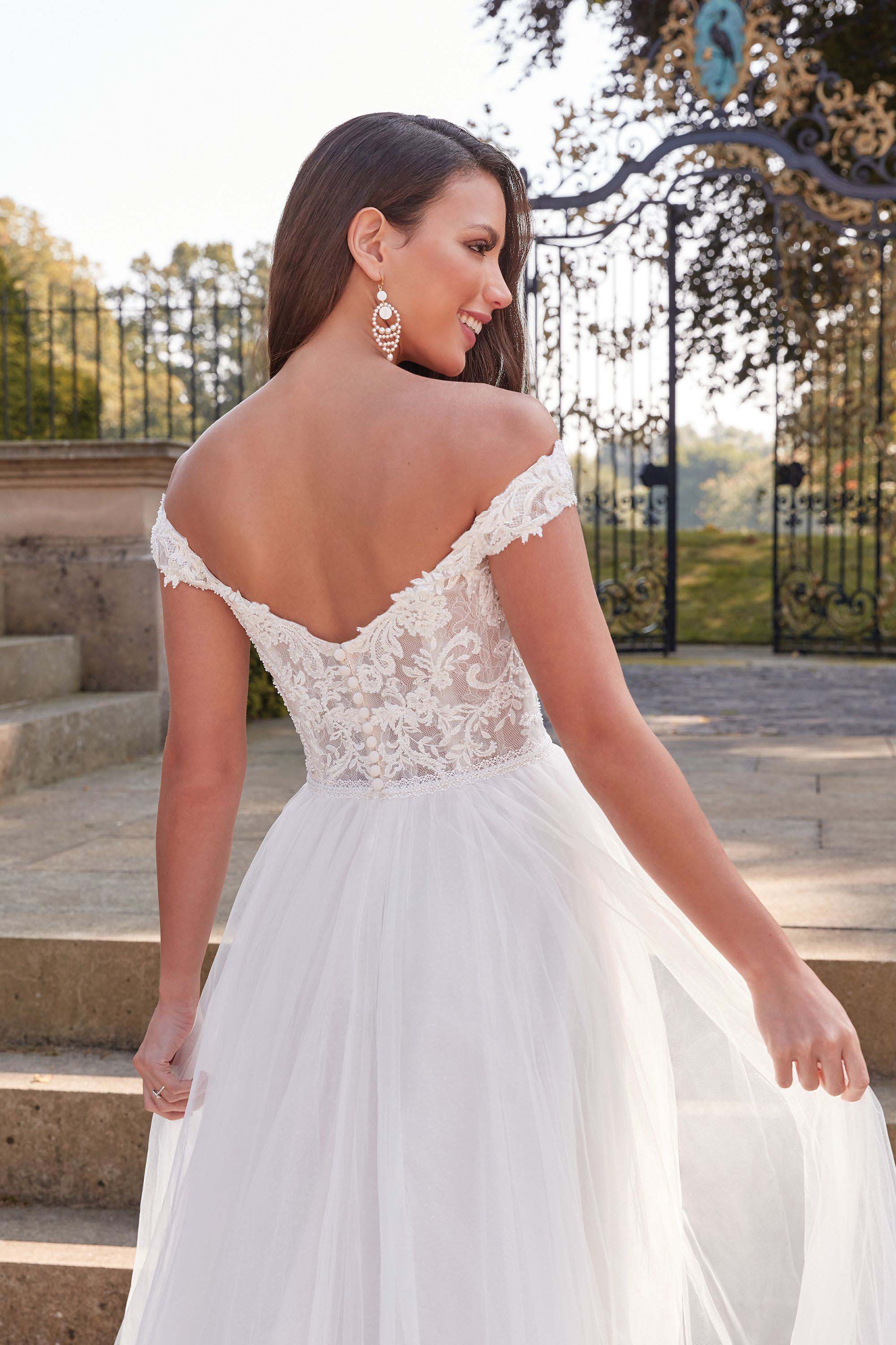 *NEW* Gorgeous Romantic Tulle & Lace Off the Shoulder Gown -  #44341