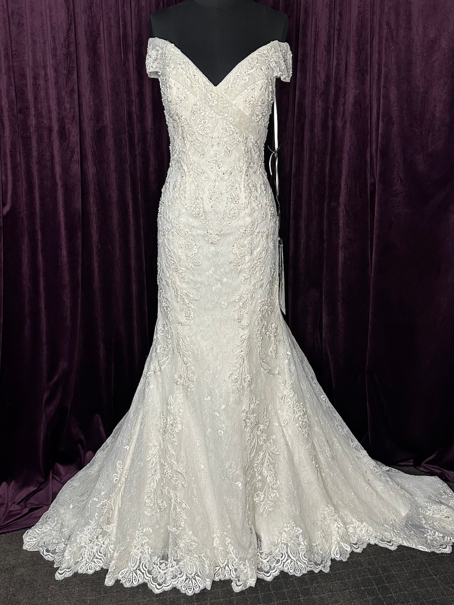 *NEW* Justin Alexander Off The Shoulder Full Lace Trumpet/Mermaid Style Size 12 - #88163