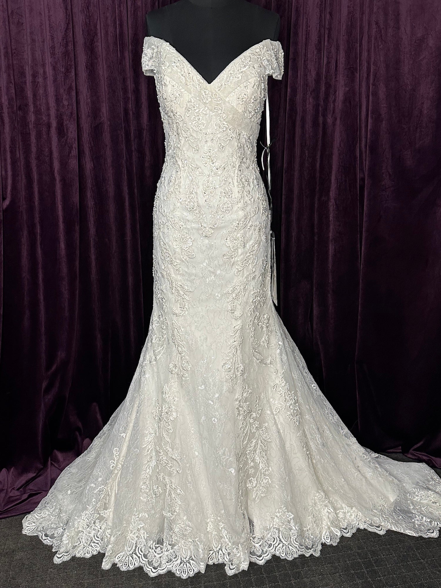 *NEW* Justin Alexander Designer Wedding Gown - #88163