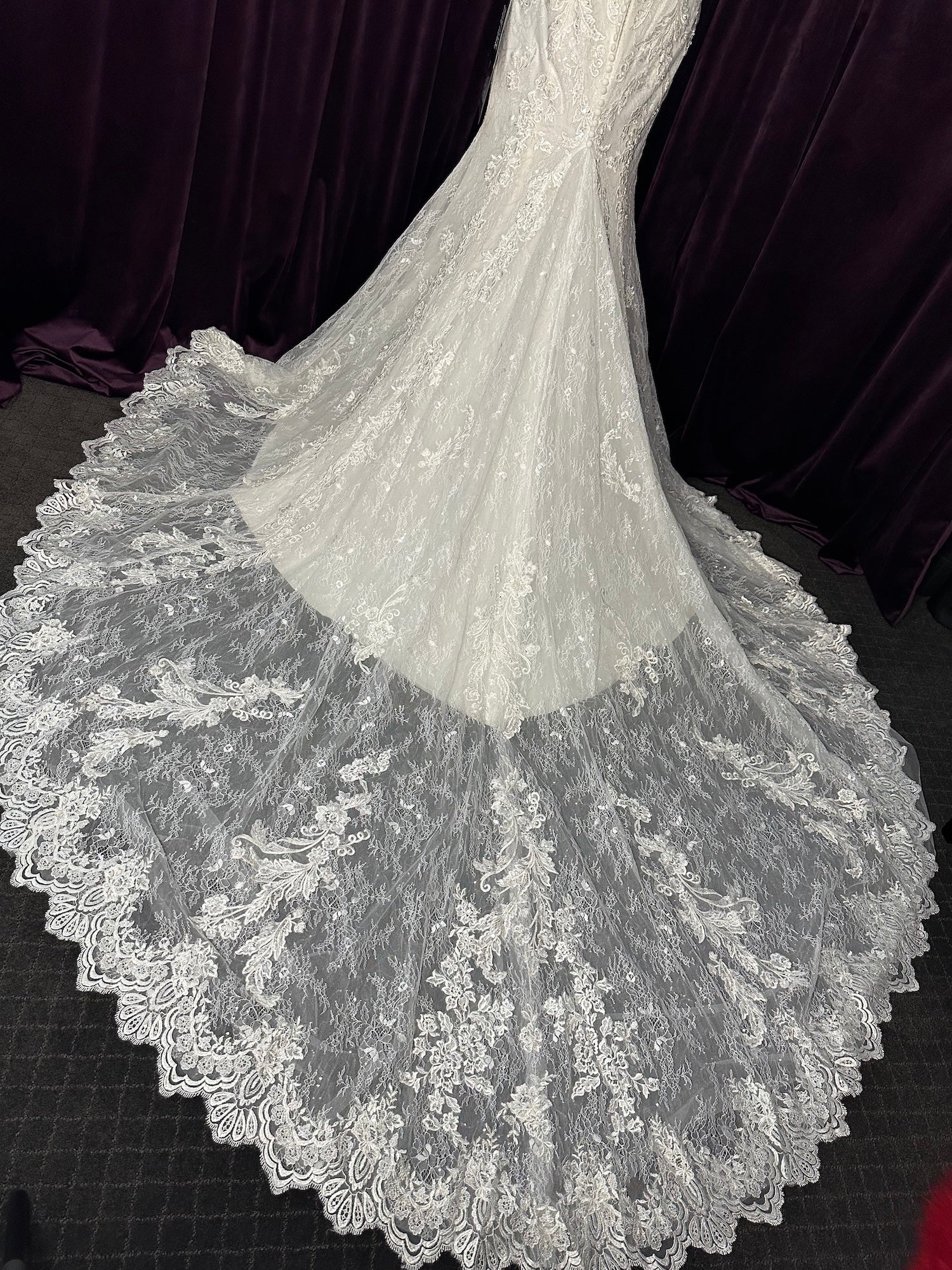 *NEW* Justin Alexander Off The Shoulder Full Lace Trumpet/Mermaid Style Size 12 - #88163