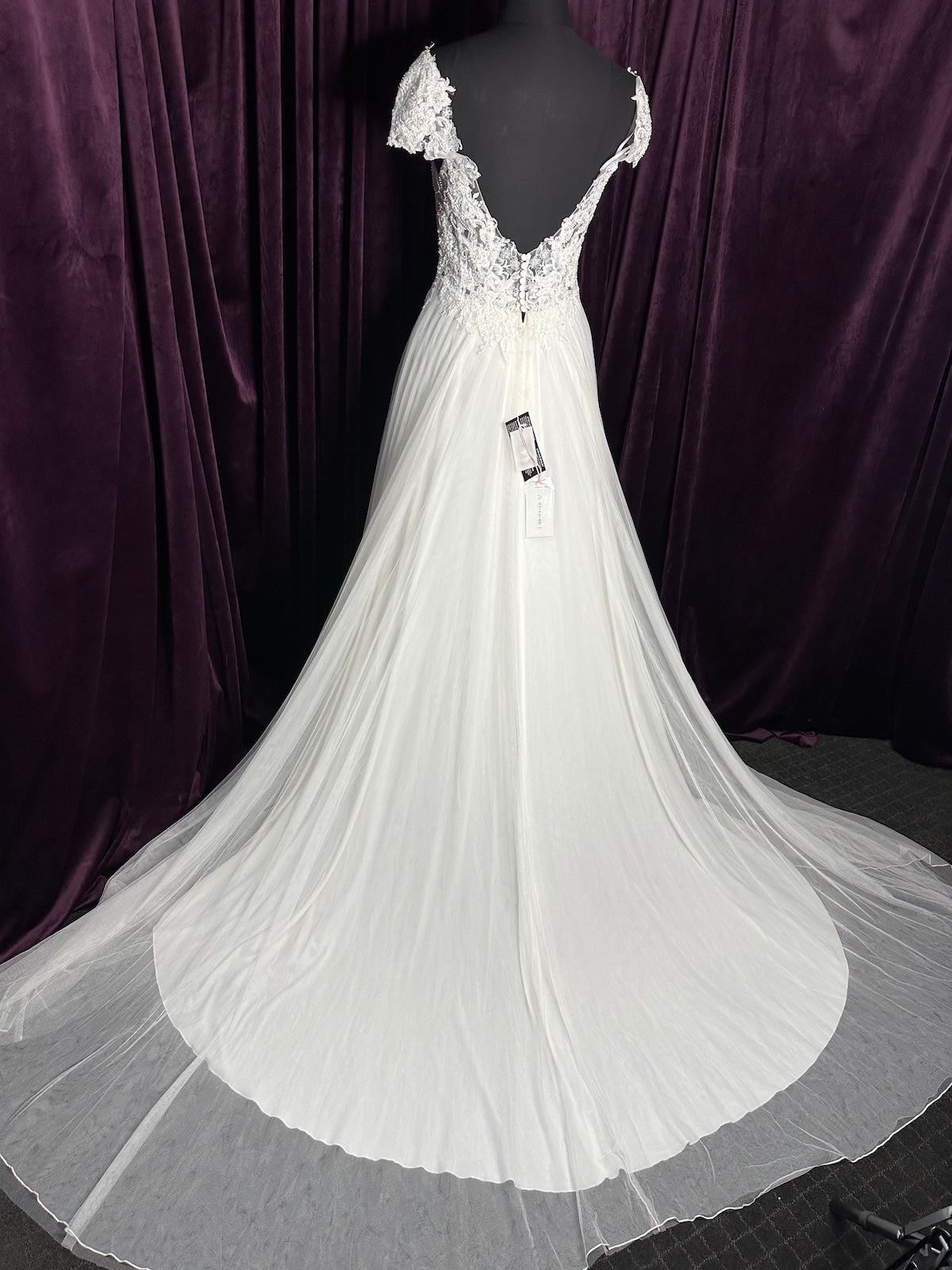 Scoop Neckline Lace Illusion Bodice Soft A-Line Skirt Wedding Dresses Online - #11131