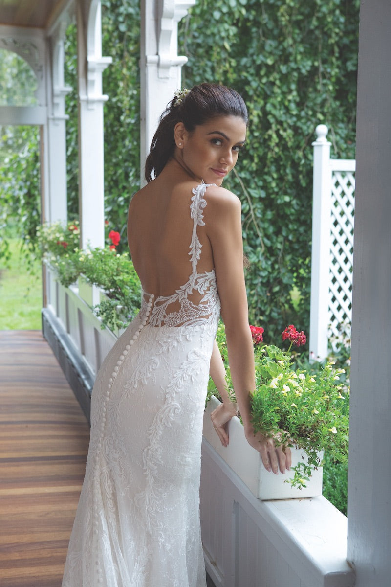 Sweetheart Neckline, Fit & flair Comfortable Wedding Gown Adore by Justin Alexander #11078
