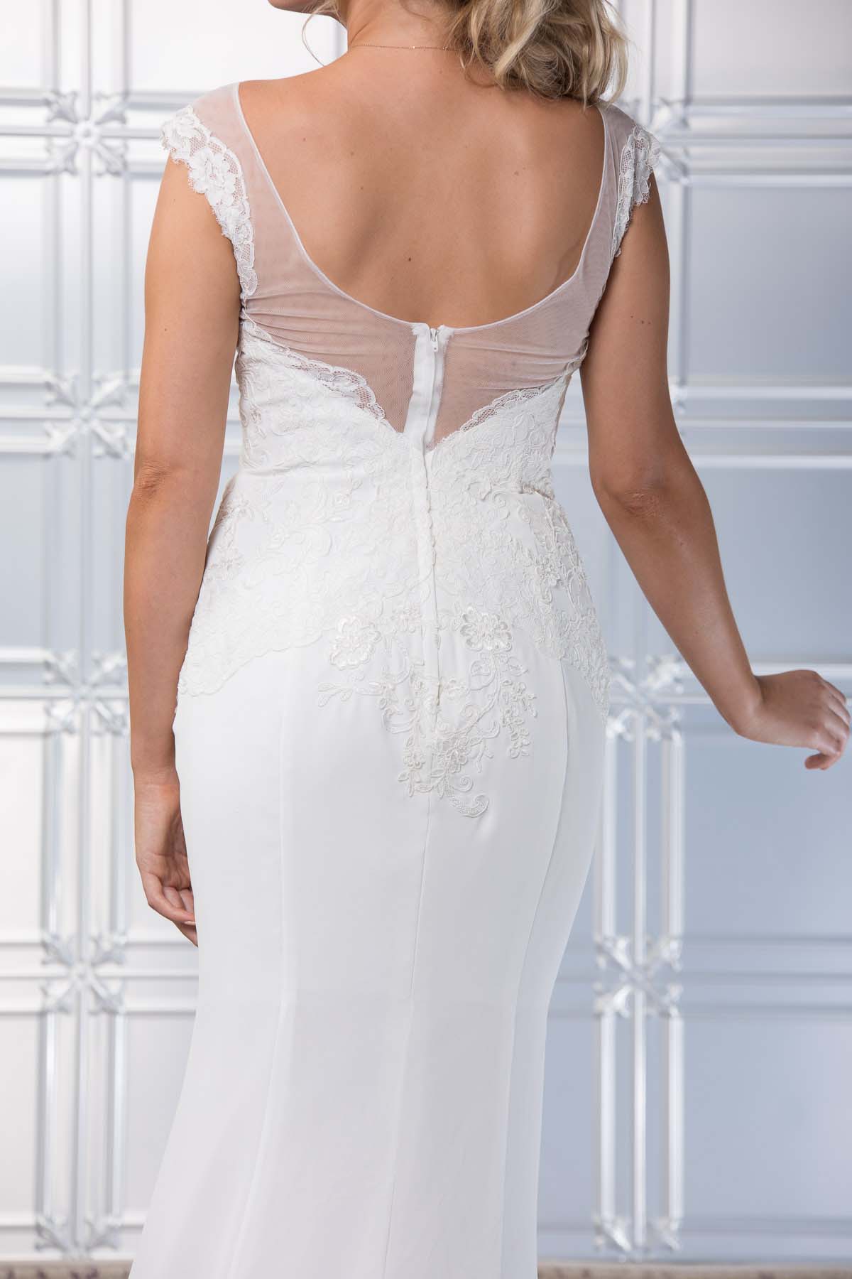 Plus Size Mermaid V Neckline V Back with Lace & Chiffon Gown Size 24- #1158