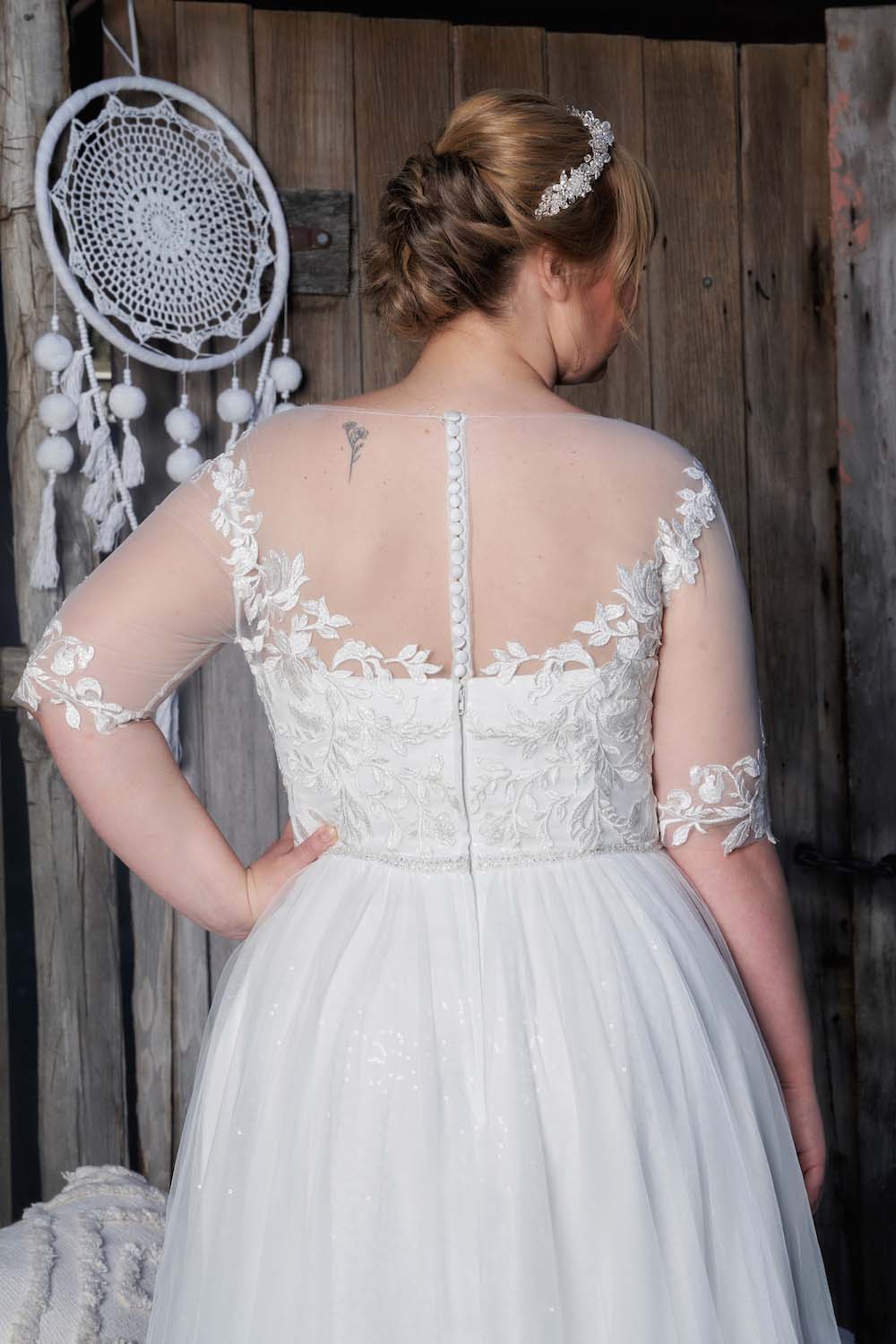 Plus Size Illusion Neckline with Elbow Length Sleeves Bridal Gown Size 20 - #SS 1353
