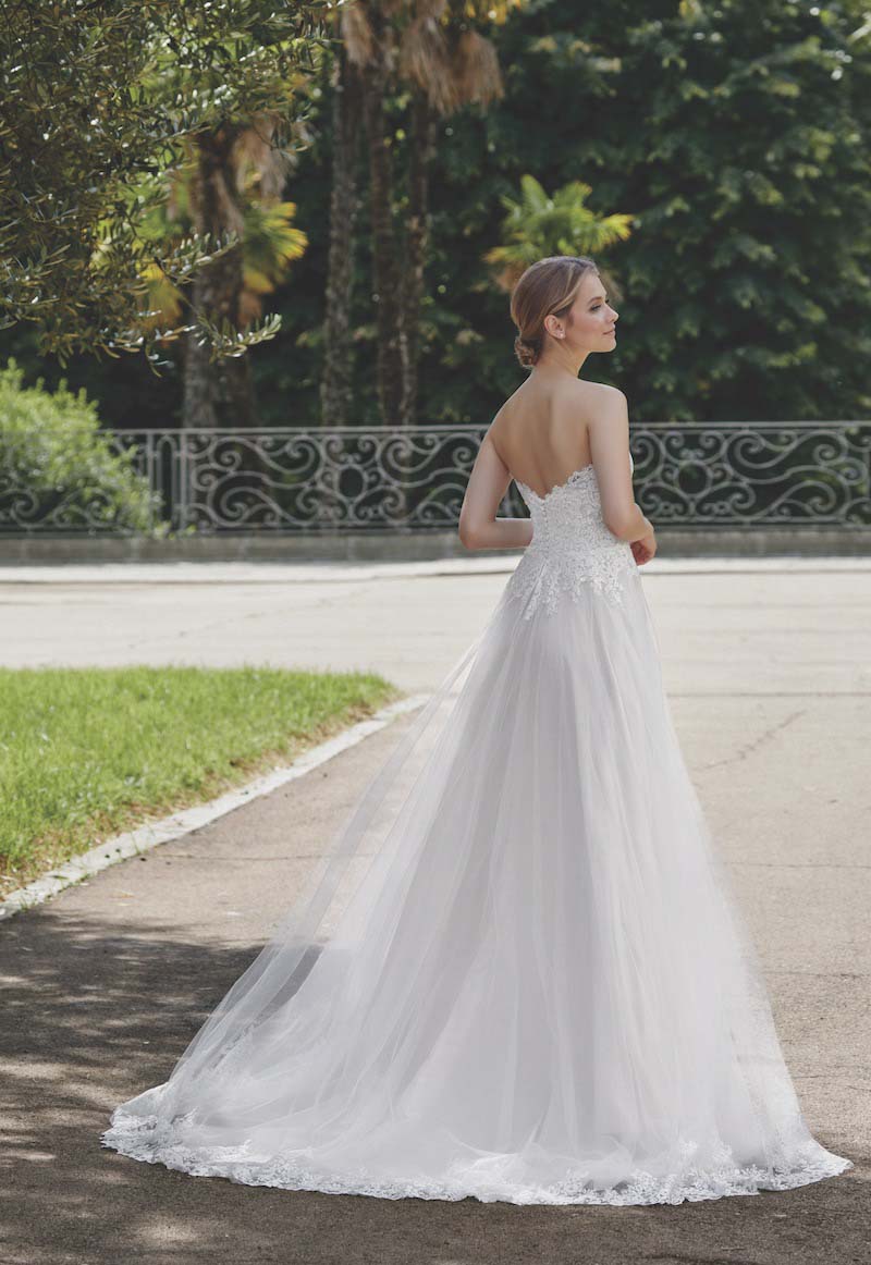 *NEW* Sincerity Sweetheart Neckline Strapless Lace A-Line Bridal Gown Size 16 - #44137