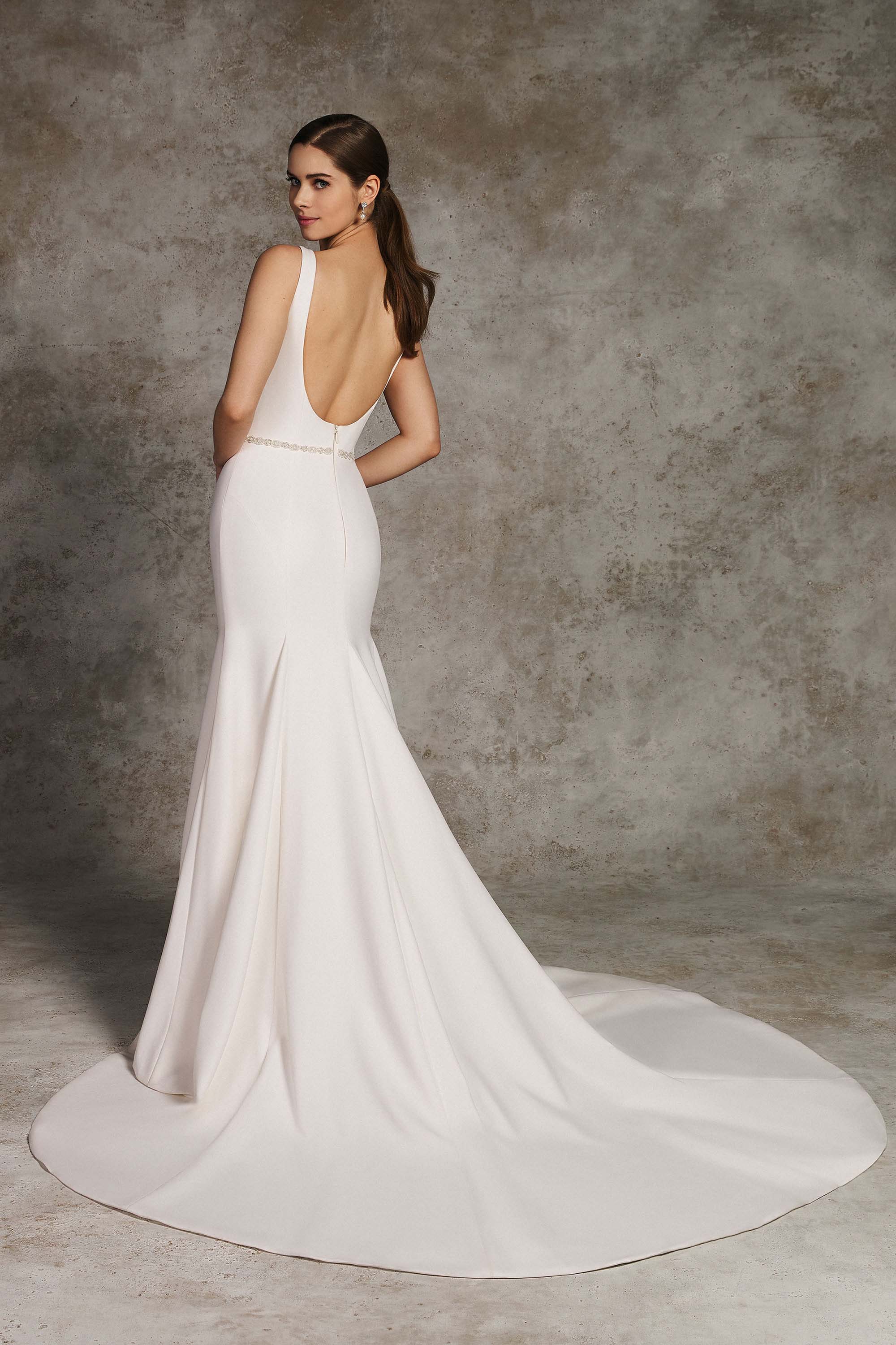 *NEW* Crepe Mermaid Style with High Neckline and Low Back Size 6 - #55055