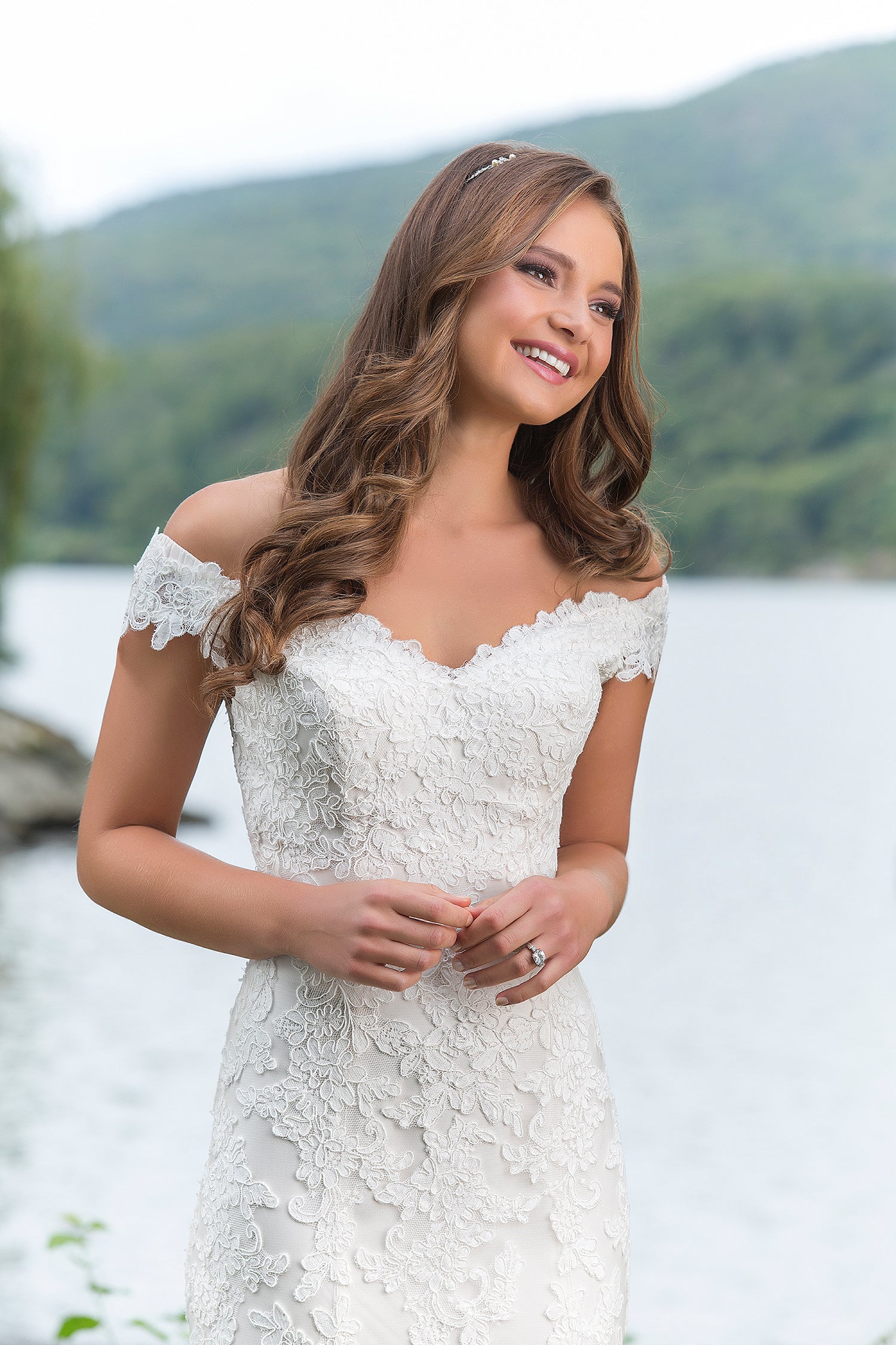 *NEW* Satin with Lace Mermaid Style Off the Shoulder Straps Size 14 Wedding Dress - #6155