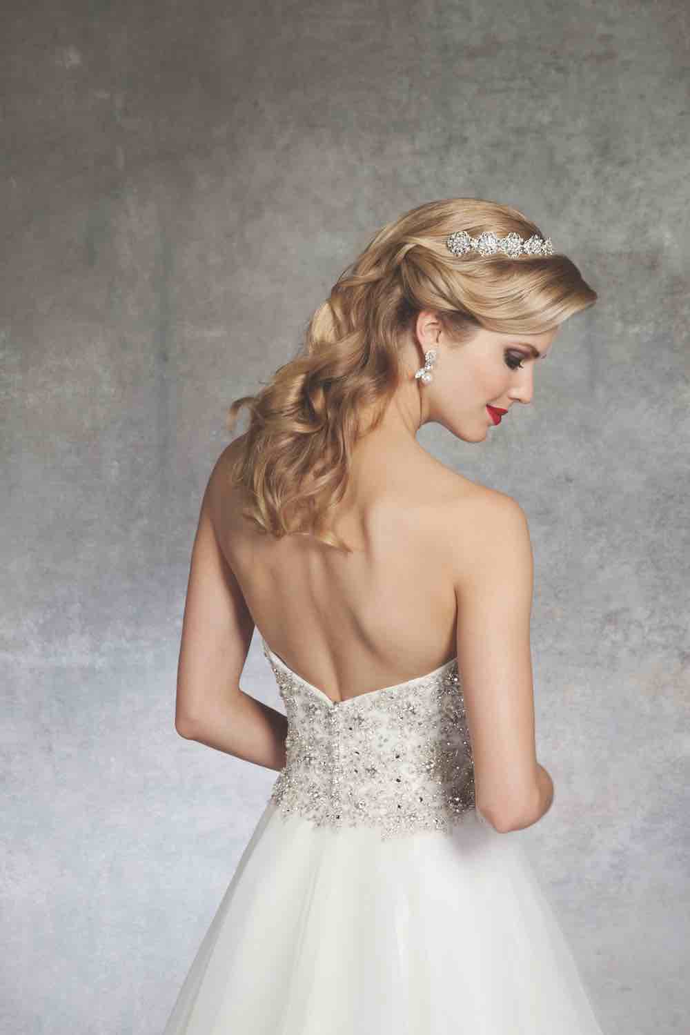 Online Wedding Dress #8670