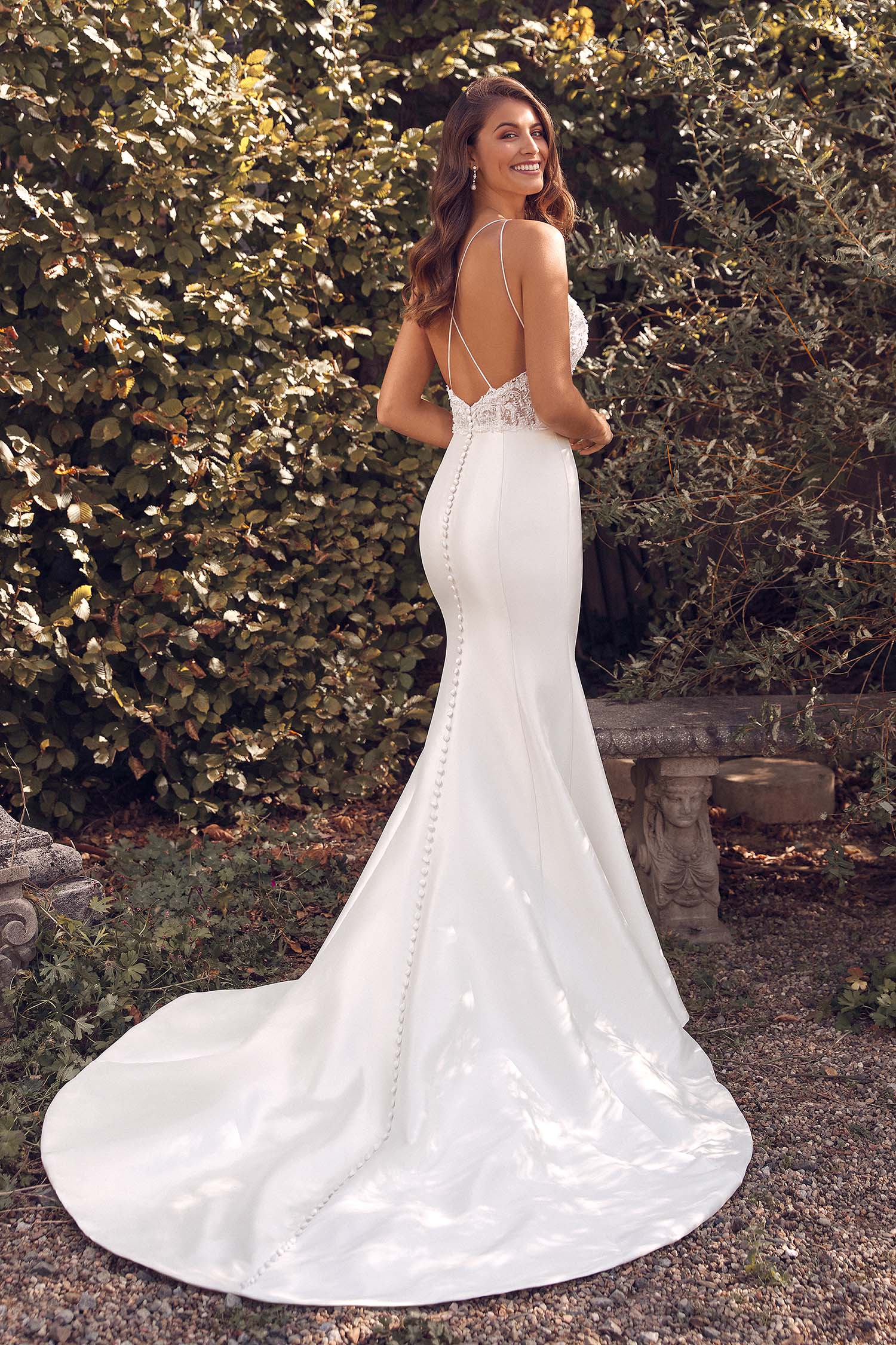 *NEW* Justin Alexander Size 8 High Razor Neckline, Beaded Lace Bodice with Stretch Mikado Mermaid Skirt - #88135