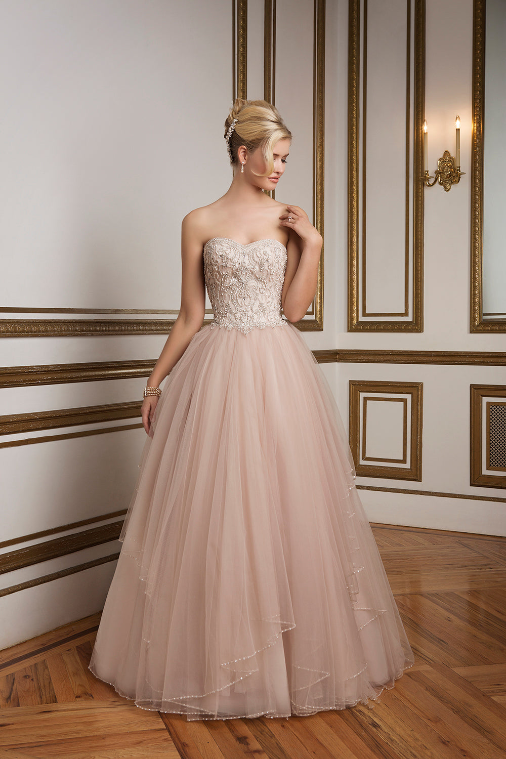 NEW* Justin Alexander Ivory Tulle Strapless Ball Gown with Silver Bea NEW* Justin Alexander Ivory Tulle Strapless Ball Gown with Silver Bea