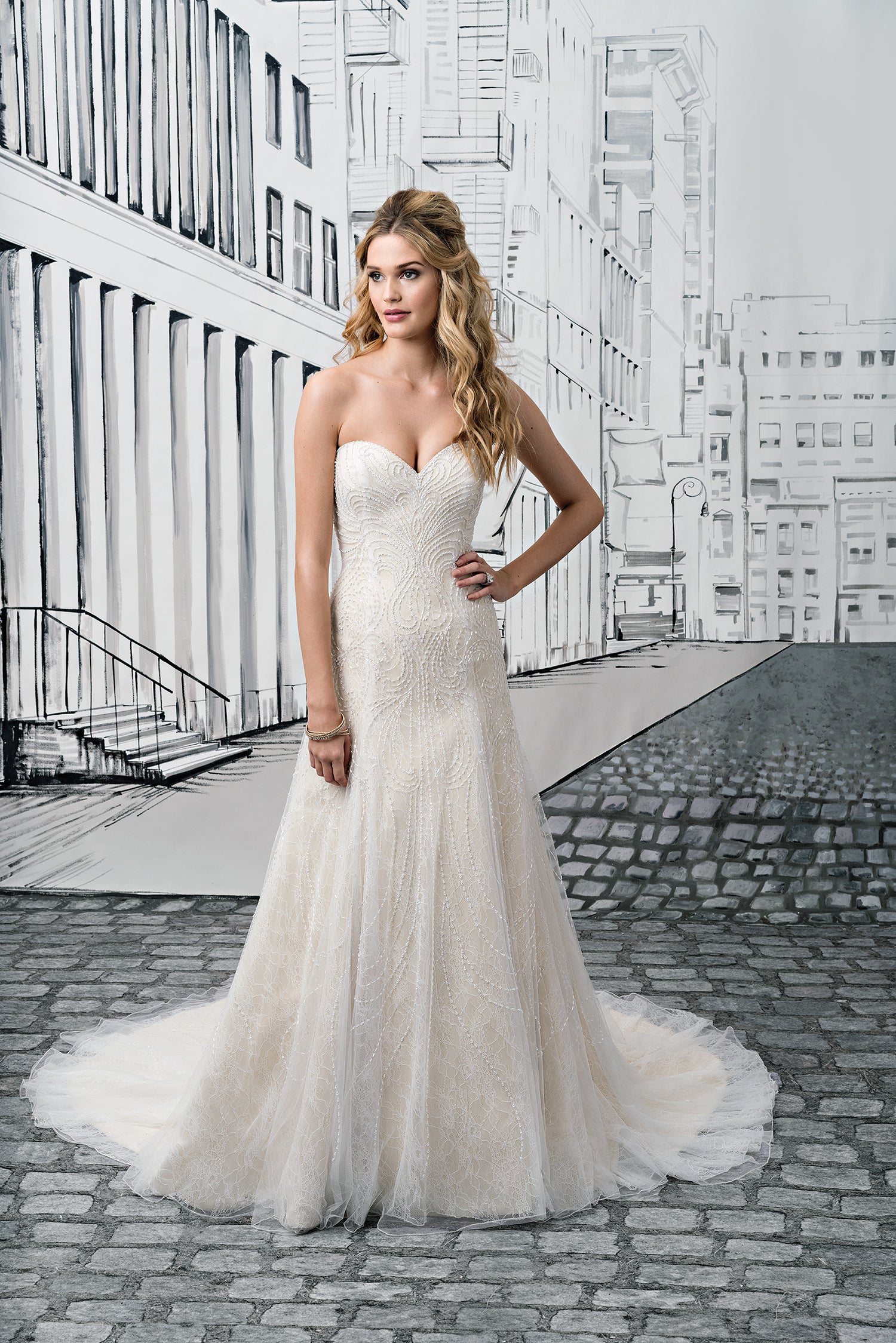 *NEW* Justin Alexander Designer Wedding Gown - #8906