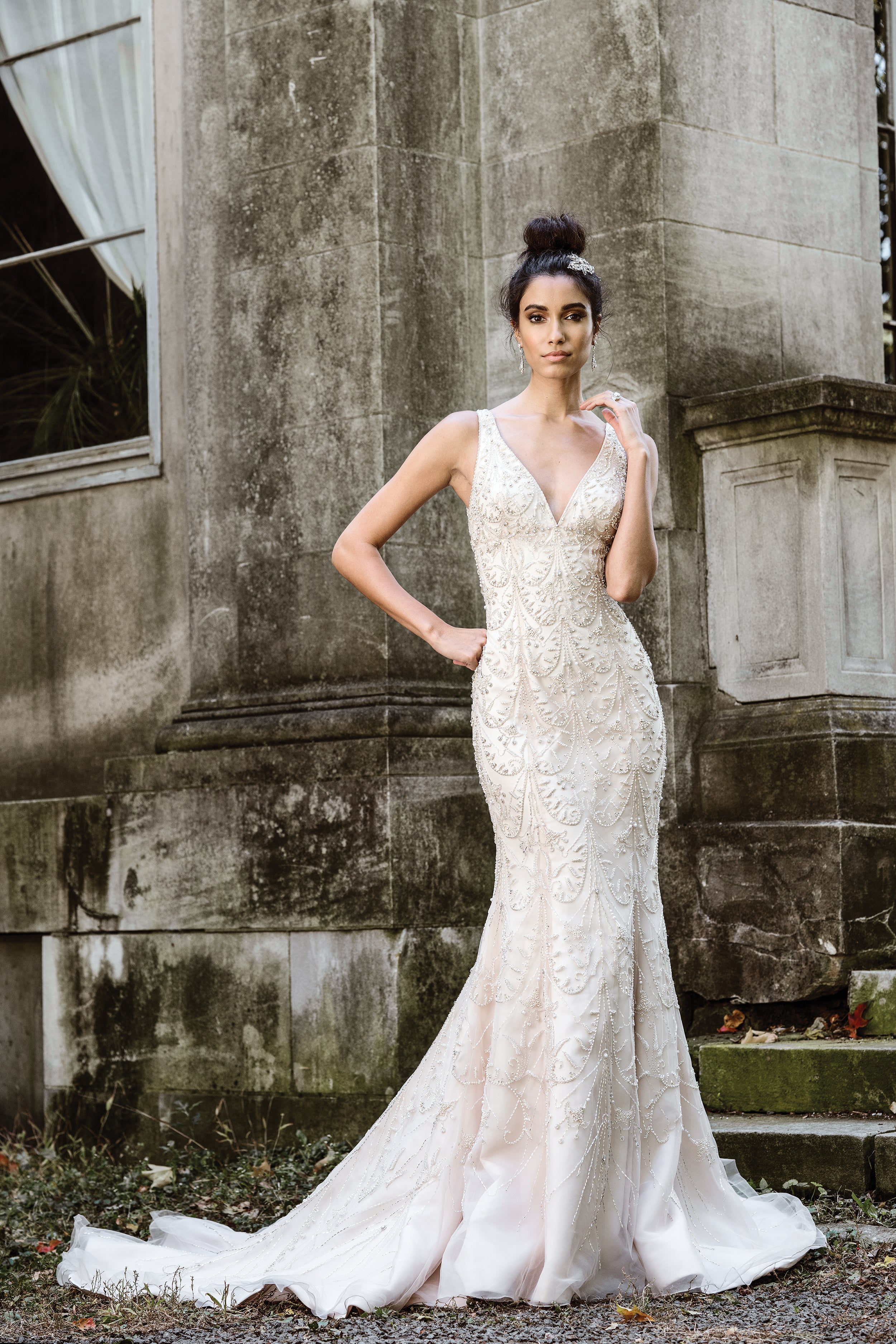 NEW* Justin Alexander Signature V Neckline, Low Back Mermaid Style Fu